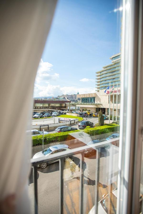 Danube Apartment Budapeste Exterior foto