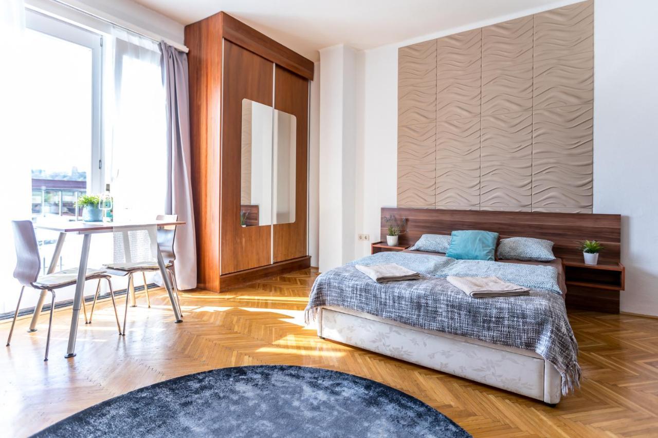 Danube Apartment Budapeste Exterior foto