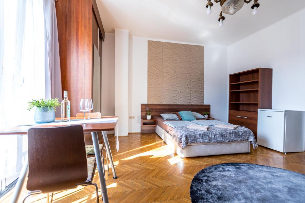 Danube Apartment Budapeste Exterior foto